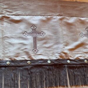 Western Faux Leather 2 drapes. Lined. 18”tassel topper. Excellent condition.